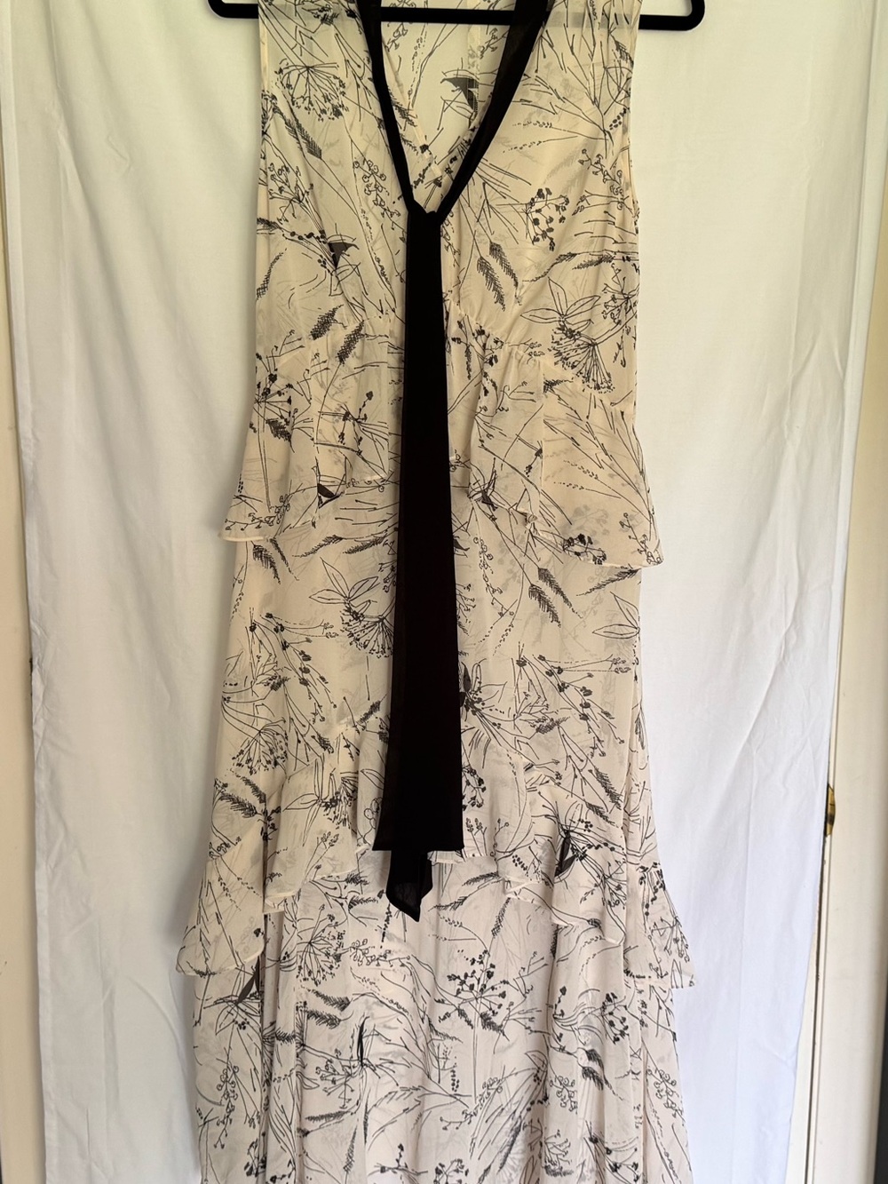 Olivia Palermo + Chelsea28 Tiered Floral Tie-Neck Midi/Maxi Dress Size M - Picture 2 of 6